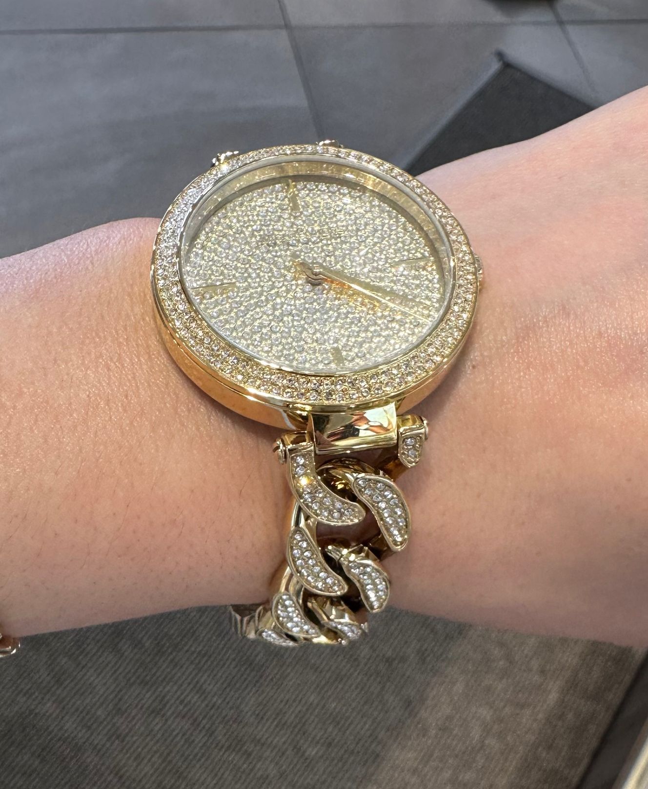 Michael Kors MK4676 Kadın Kol Saati